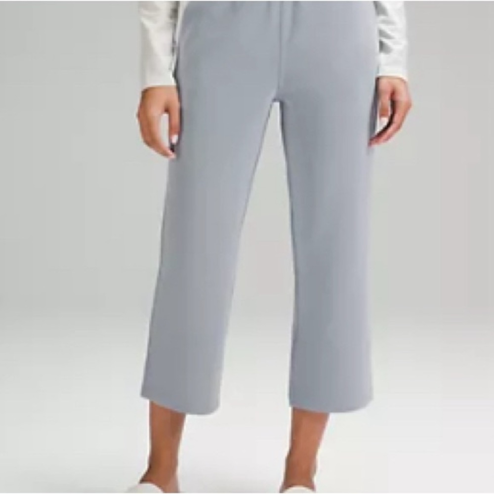 Lululemon High-Rise Straight-Leg Cropped Pant